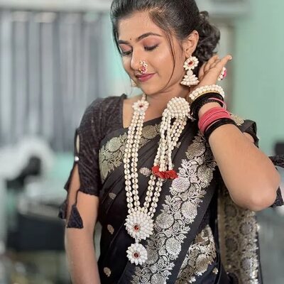 Hair, makeup and beauty work by The Sarita's Lounge, Wagholi — Instagram 3
